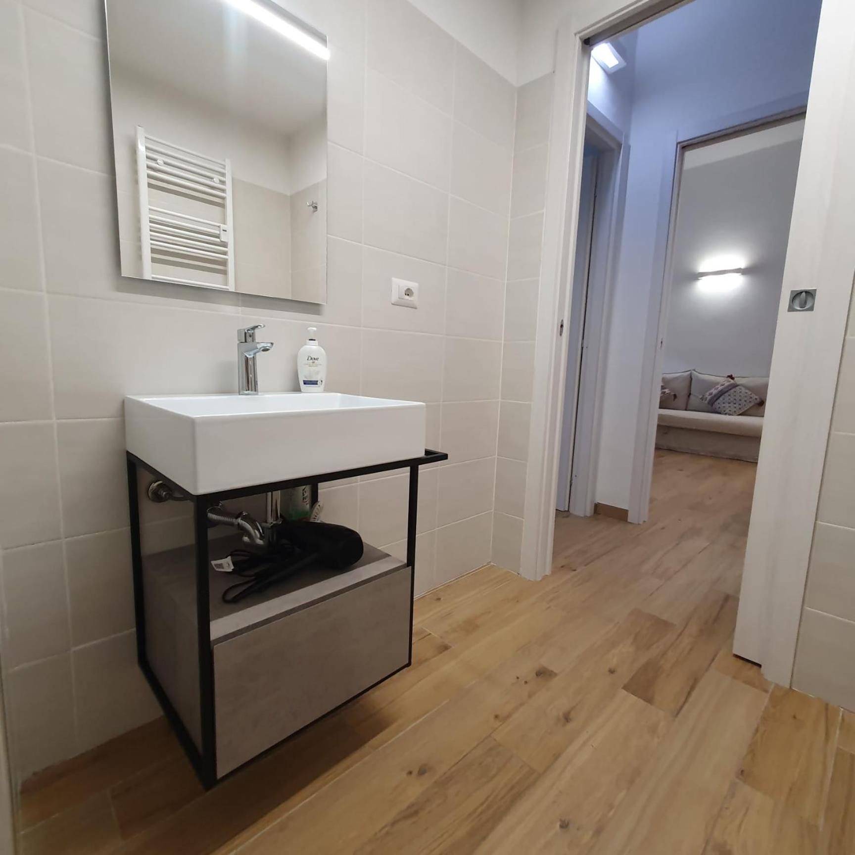 דירות מילאנו Bnbutler - Grasselli, 8 - Comfy And Newly Renovated מראה חיצוני תמונה